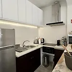 Apartmán Magnific With A Cozy Garden, 5 Minutes To The *