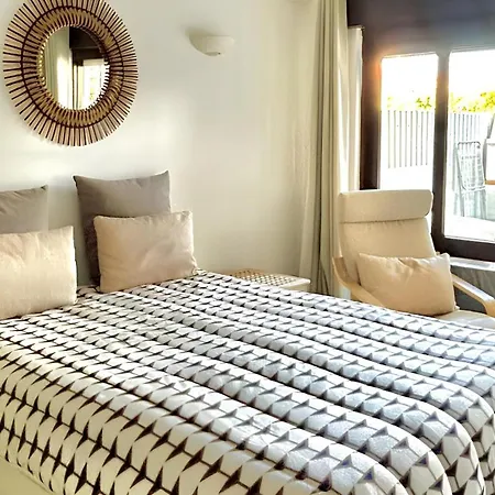 Magnific With A Cozy Garden, 5 Minutes To The Apartmán Albufeira