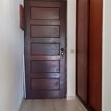 Magnific With A Cozy Garden, 5 Minutes To The Apartamento