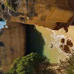 Magnific With A Cozy Garden, 5 Minutes To The *