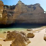 Apartamento Magnific With A Cozy Garden, 5 Minutes To The *